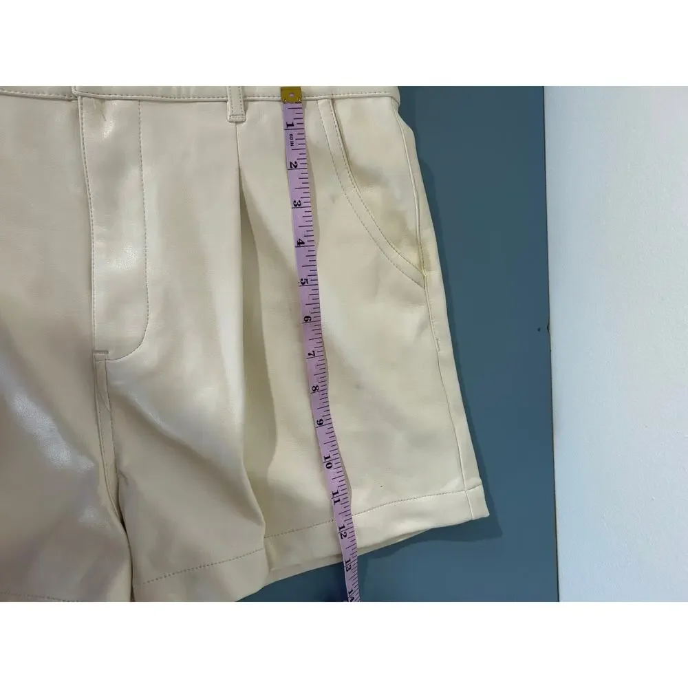 Vintage Havana romper women size M cream faux leather shorts collar short sleeve - Picture 11 of 11